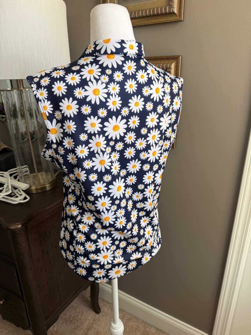 Sleeveless Daisy Print Collared Top - Navy, White & Yellow - Picture 3 of 5
